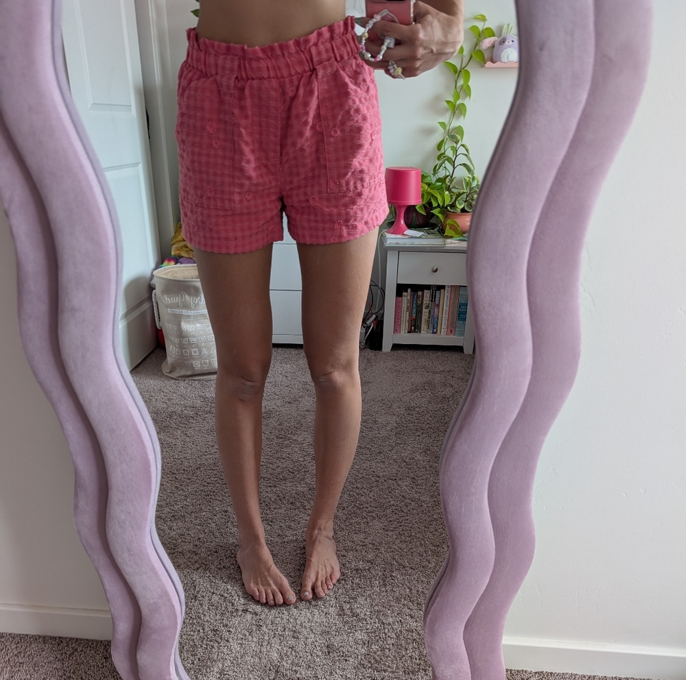 Pink Gingham Picnic Shorts With Flower Detail With Pockets Size 8-10